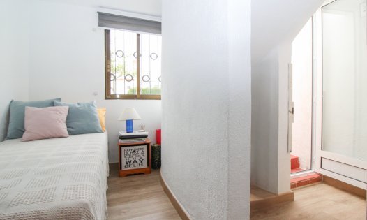 Återförsäljning - Villor -
Orihuela Costa - La Florida