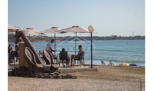 Resale - Commercial premises -
Orihuela Costa - Dehesa de Campoamor