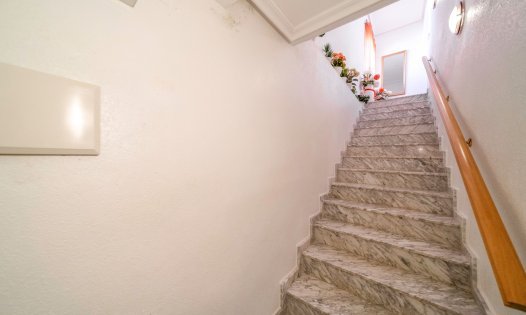 Herverkoop - Penthouses -
Orihuela Costa - Villamartín