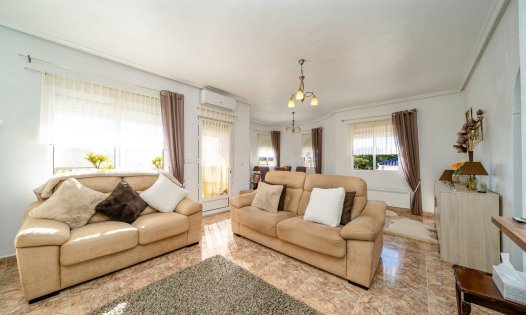 Herverkoop - Penthouses -
Orihuela Costa - Villamartín