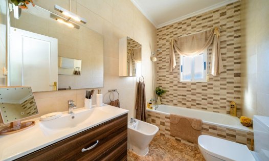 Herverkoop - Penthouses -
Orihuela Costa - Villamartín