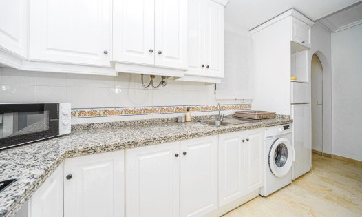 Återförsäljning - Lägenheter -
Orihuela Costa - Villamartín