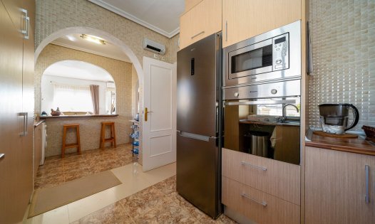 Återförsäljning - Takvåningar -
Orihuela Costa - Villamartín