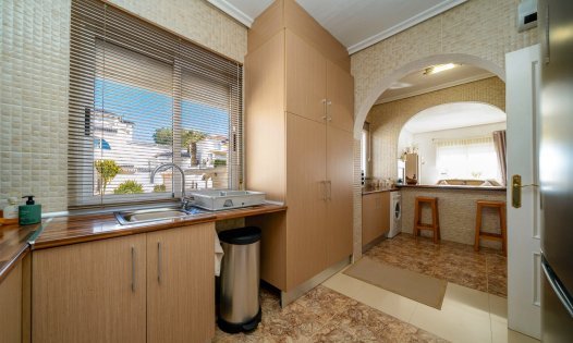 Återförsäljning - Takvåningar -
Orihuela Costa - Villamartín