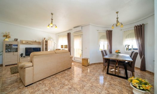 Återförsäljning - Takvåningar -
Orihuela Costa - Villamartín