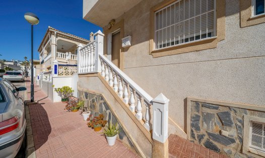 Återförsäljning - Takvåningar -
Orihuela Costa - Villamartín