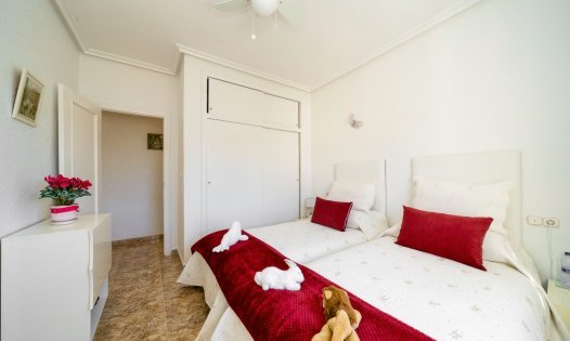 Återförsäljning - Takvåningar -
Orihuela Costa - Villamartín