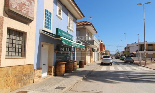 Herverkoop - Rijtjeshuizen -
Los Urrutias - El Carmolí