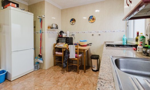 Resale - Bungalows -
Los Nietos