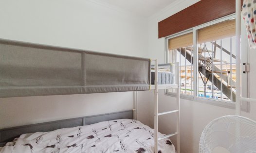 Resale - Bungalows -
Los Nietos