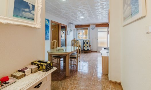 Resale - Bungalows -
Los Nietos