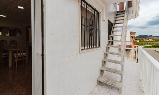 Resale - Bungalows -
Los Nietos