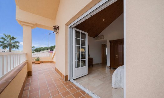 Videresalg - Villaer -
Santiago de la Ribera