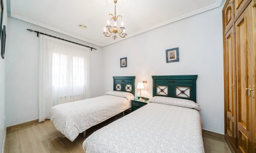 Videresalg - Villaer -
Santiago de la Ribera