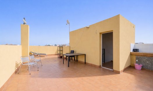 Återförsäljning - Byggnad -
San Miguel de Salinas