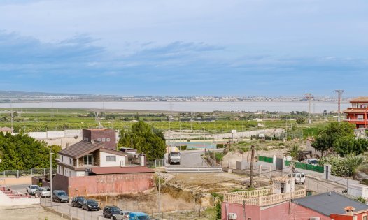 Återförsäljning - Byggnad -
San Miguel de Salinas