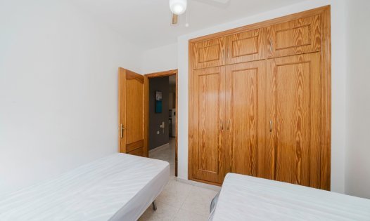 Segunda mano - Apartamentos -
San Miguel de Salinas