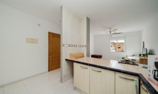 Segunda mano - Apartamentos -
San Miguel de Salinas