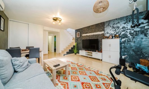 Resale - Villas -
San Miguel de Salinas - Ciudad de las Comunicaciones