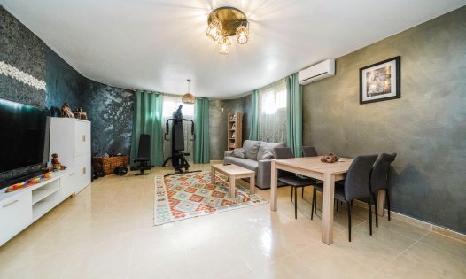 Resale - Villas -
San Miguel de Salinas - Ciudad de las Comunicaciones