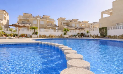 Resale - Villas -
San Miguel de Salinas - Ciudad de las Comunicaciones