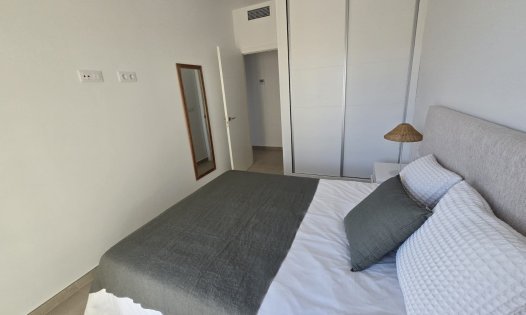 Resale - Villas -
Almeria