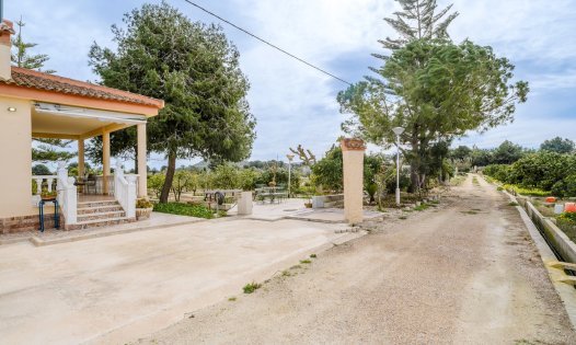 Resale - Villas -
Rojales