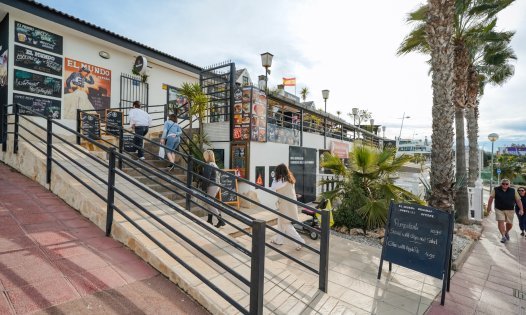 Resale - Villas -
Rojales