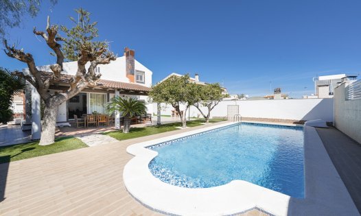 Återförsäljning - Villor -
San Javier - Santiago de la Ribera