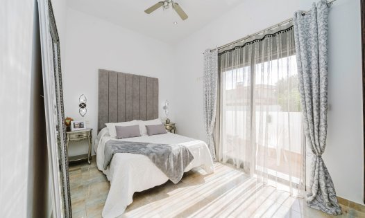 Resale - Villas -
Pilar de la Horadada - Torre de la Horadada