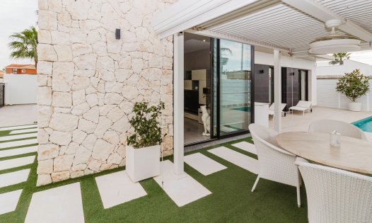 Resale - Luxury Villas -
Sucina