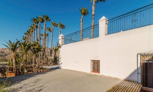 Resale - Villas -
Orihuela