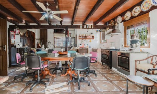 Resale - Villas -
Orihuela