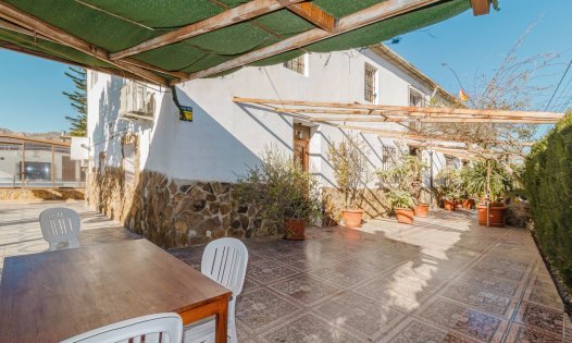 Resale - Villas -
Orihuela