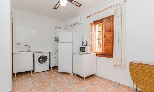 Resale - Villas -
Orihuela