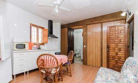 Resale - Villas -
Orihuela