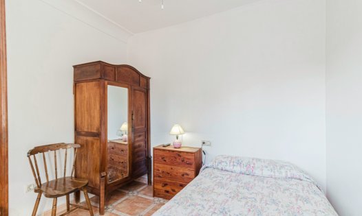 Resale - Villas -
Orihuela