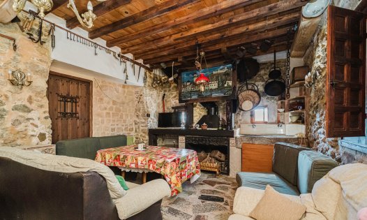 Resale - Villas -
Orihuela