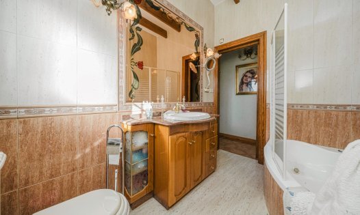 Resale - Villas -
Orihuela