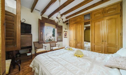 Resale - Villas -
Orihuela