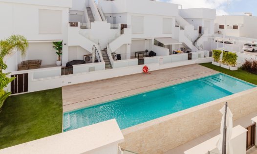 Segunda mano - Bungalows -
Pilar de la Horadada