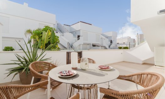 Segunda mano - Bungalows -
Pilar de la Horadada