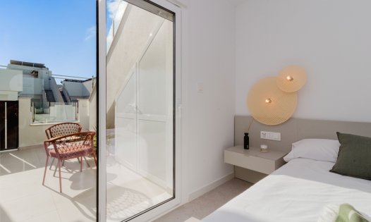 Segunda mano - Bungalows -
Pilar de la Horadada