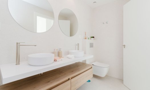 Segunda mano - Bungalows -
Pilar de la Horadada