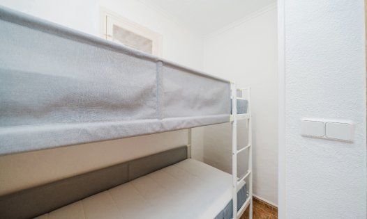 Resale - Bungalows -
Los Nietos