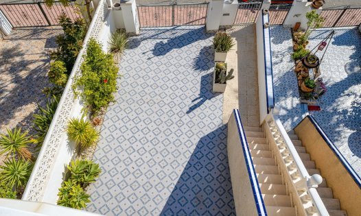 Videresalg - Villaer -
Rojales