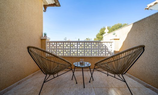 Videresalg - Villaer -
Rojales