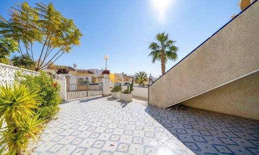 Videresalg - Villaer -
Rojales