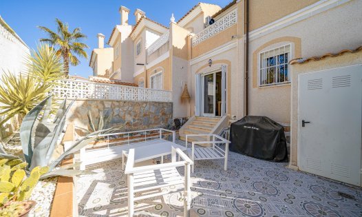 Videresalg - Villaer -
Rojales