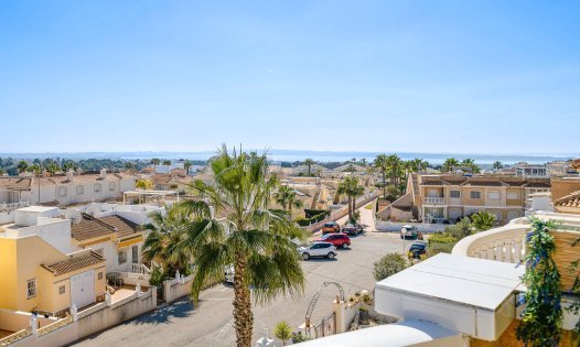 Videresalg - Villaer -
Rojales